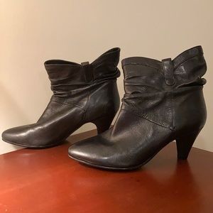 Maripe Heeled Booties